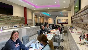 LUXE NAIL BAR