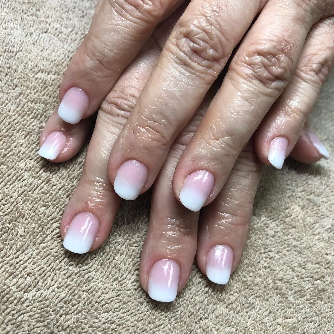 Short Ombre Almond Nails