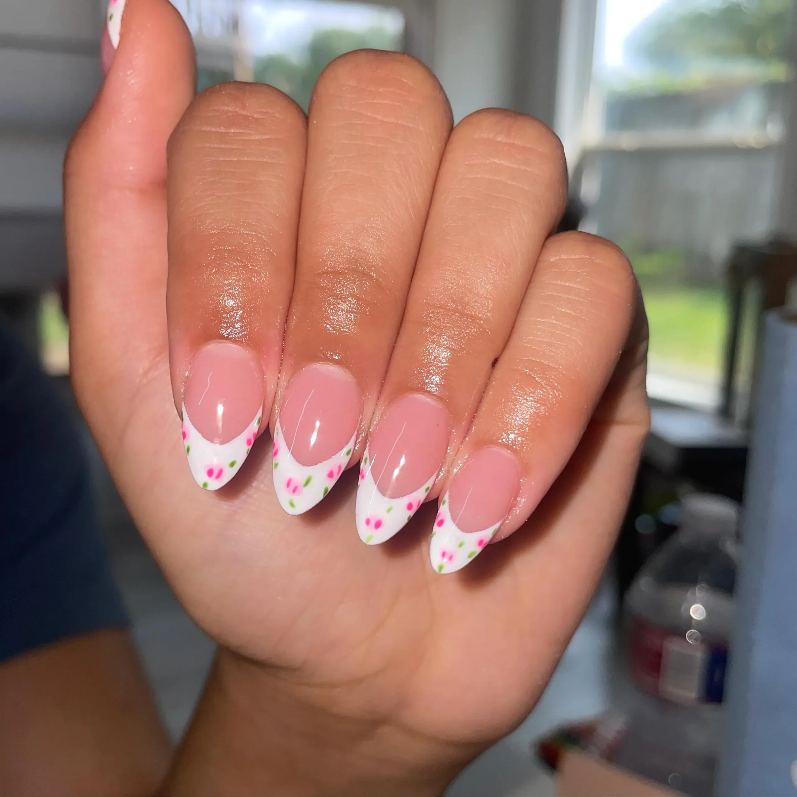 Short French Tip Nails