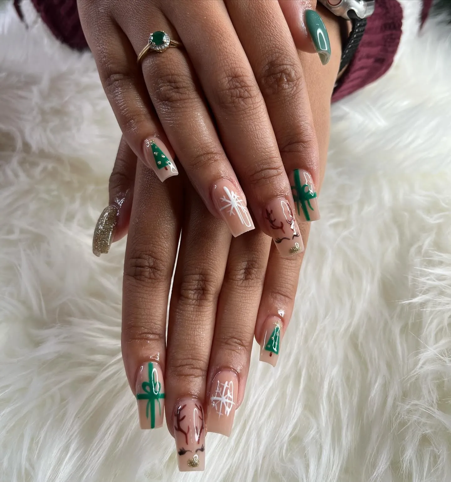 Reindeer Coffin Nails