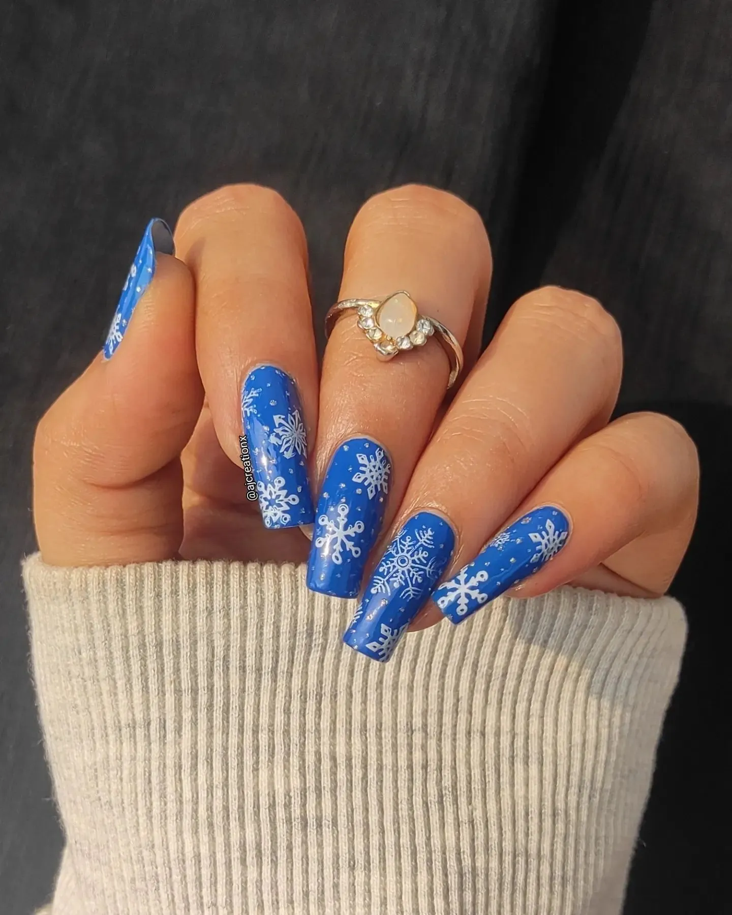 Snowflake Coffin Nails