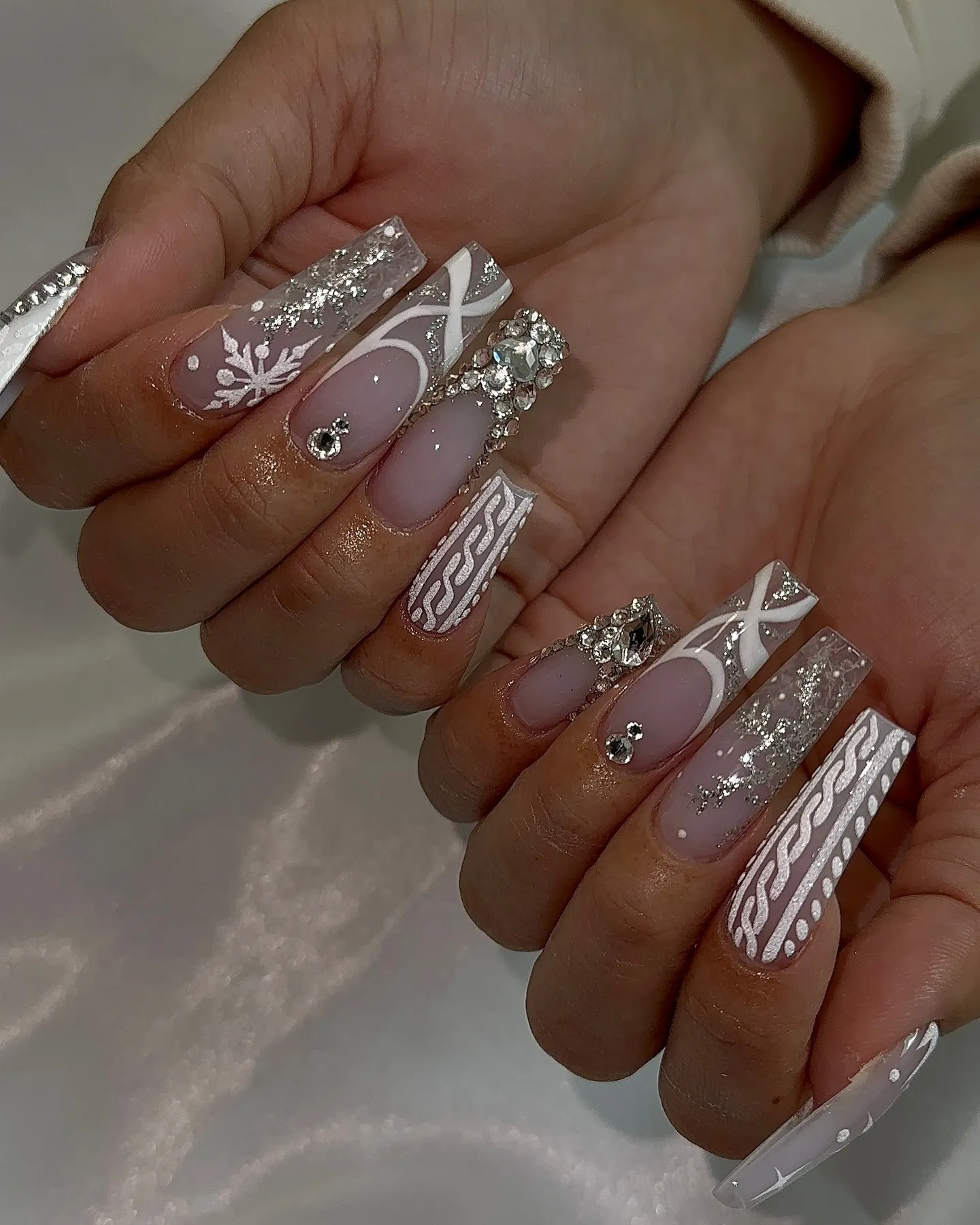 White and Silver Snow Nails