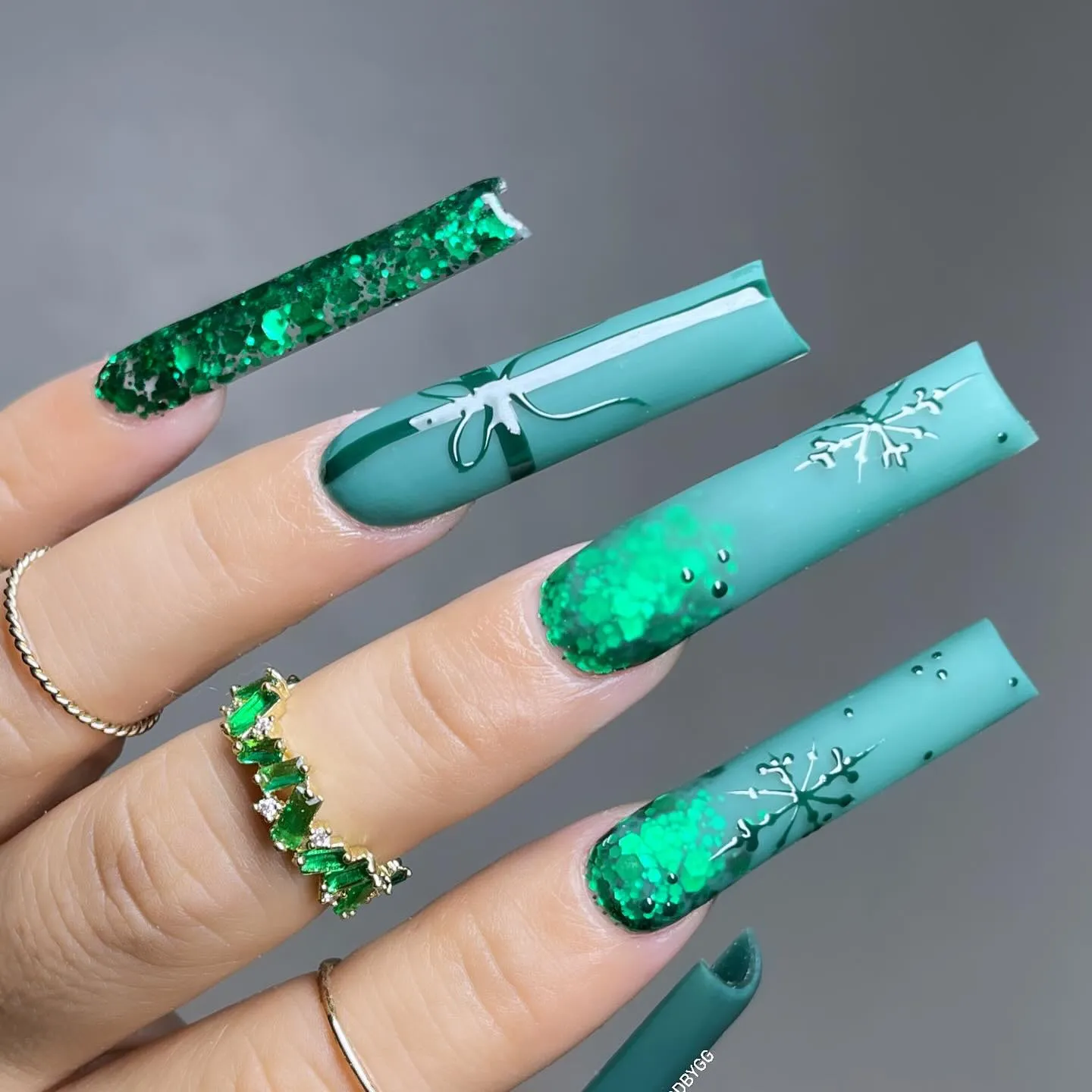 Green Christmas Nails