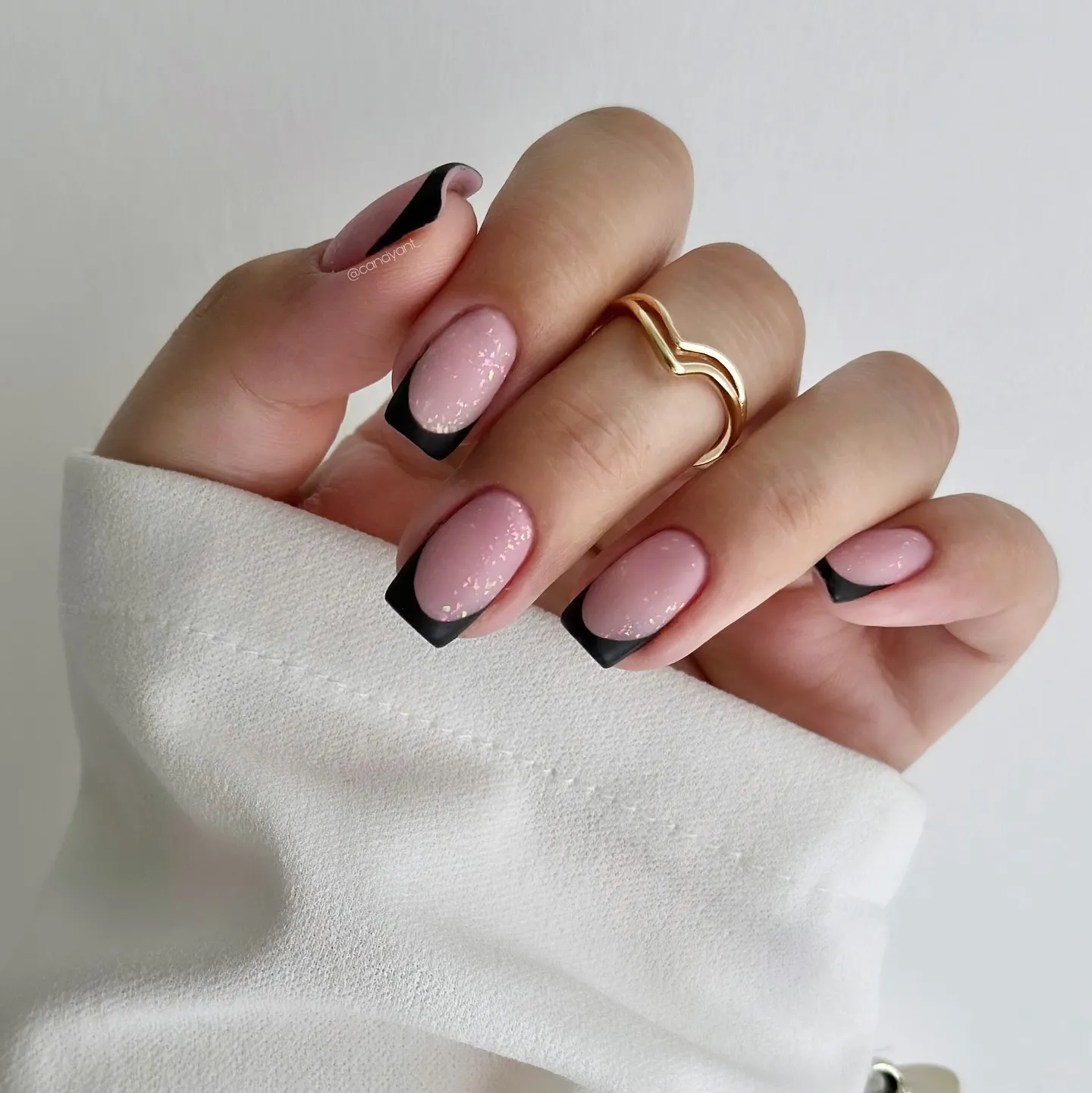 Classy Black French Tip Nails for Vibrant Style