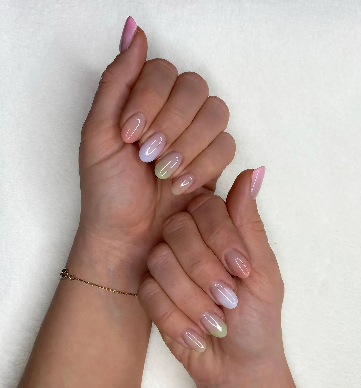 Pearly Nude Short Nails