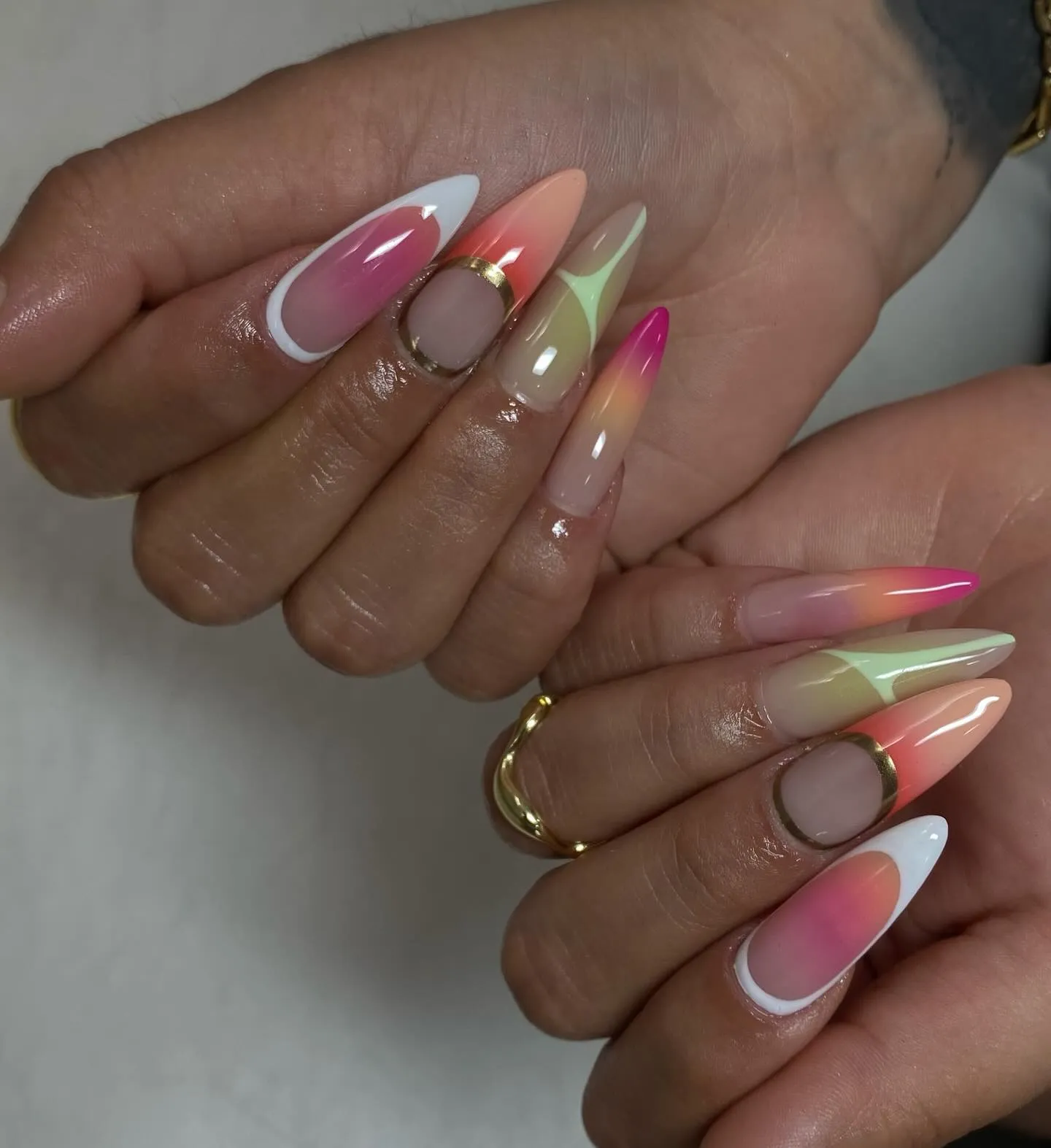 Pearly Style Nails