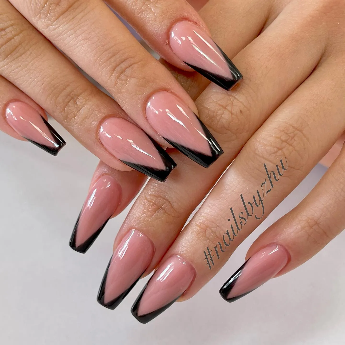 V-Shaped Black French Tip Nails