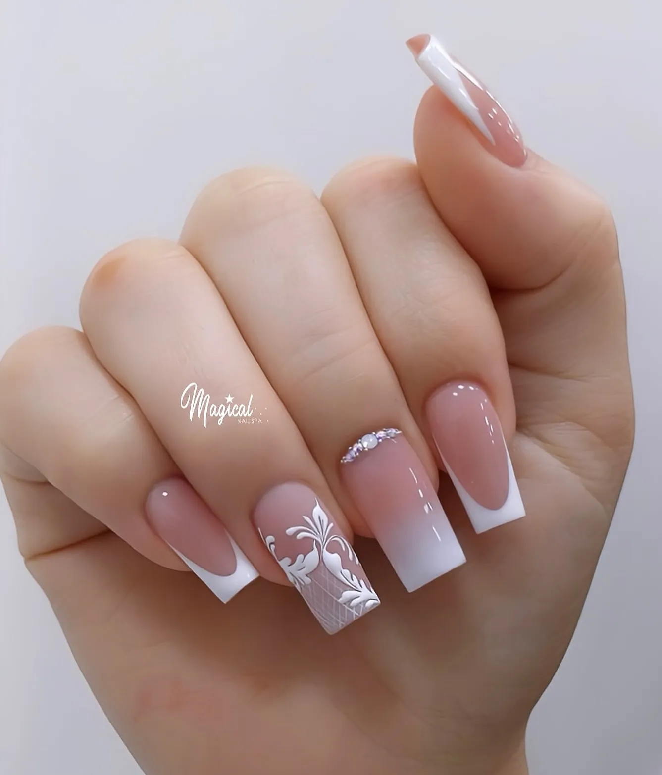 Minimalist French Tip Nails