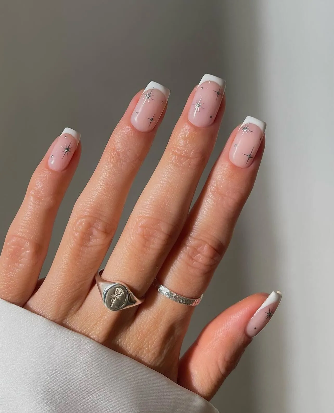 Minimal Arc Nails