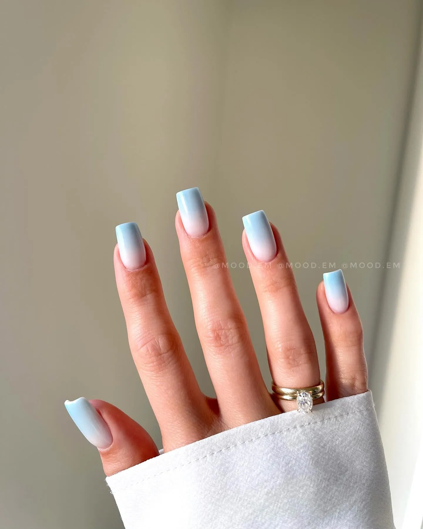 Blue Ombre Nails For A Cool Vibe