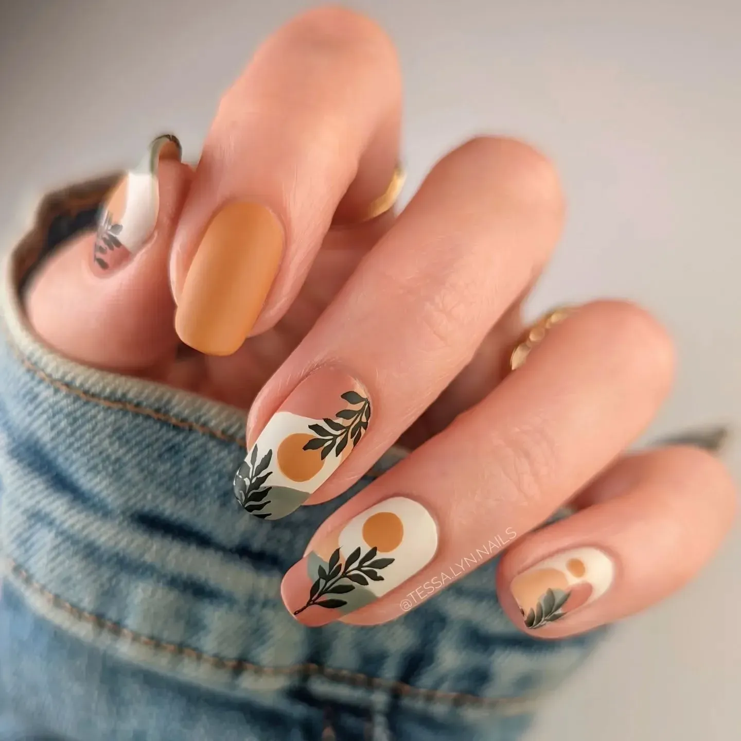 Boho Leaf Art Short Almond Nails