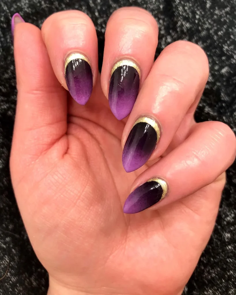 monochromatic gradient purple almond nails shifting shade from finger to finger