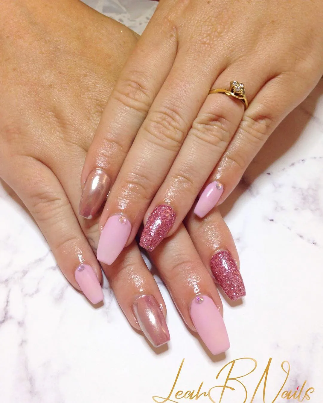 Pretty Pink Nails 