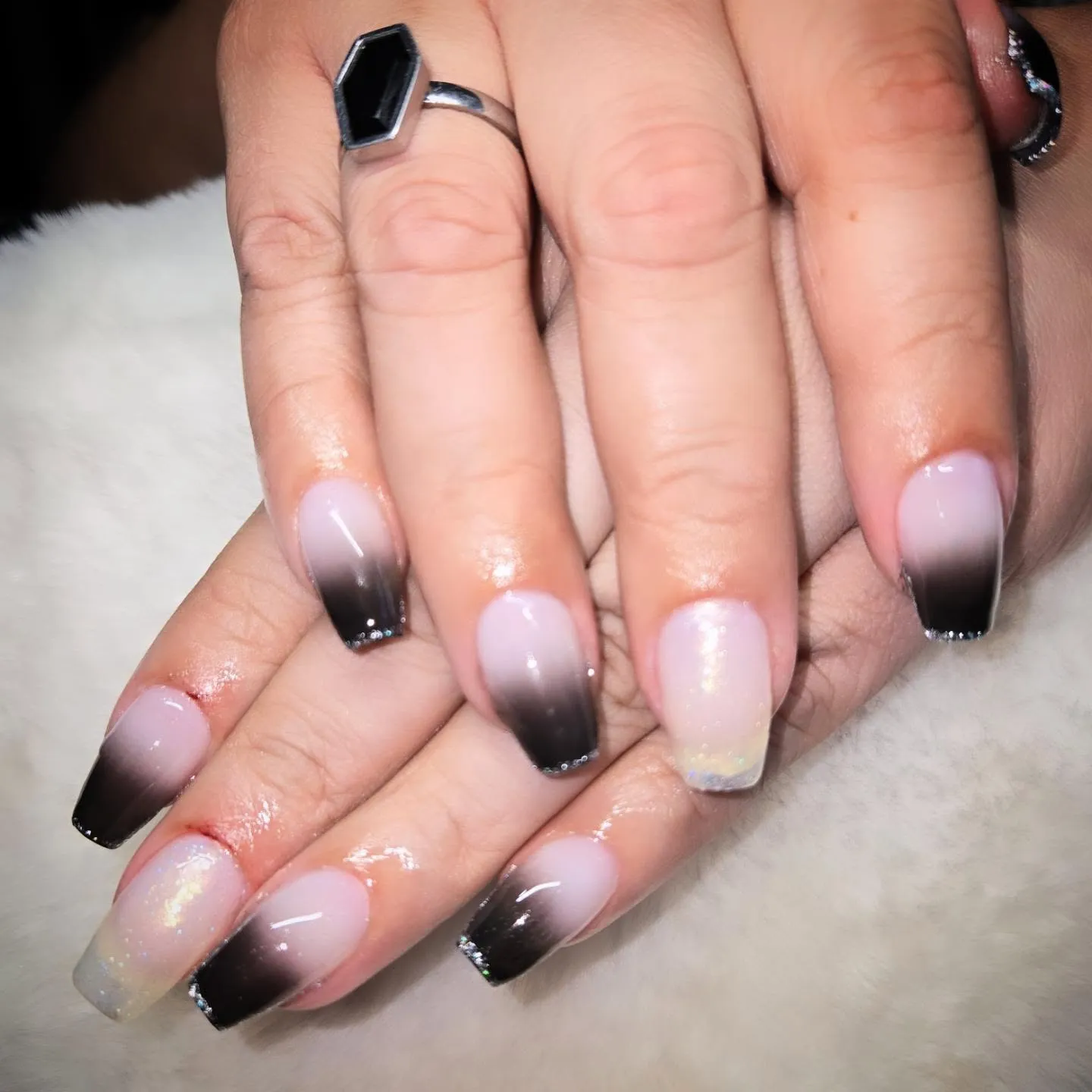 hic Black and White Ombre Nails