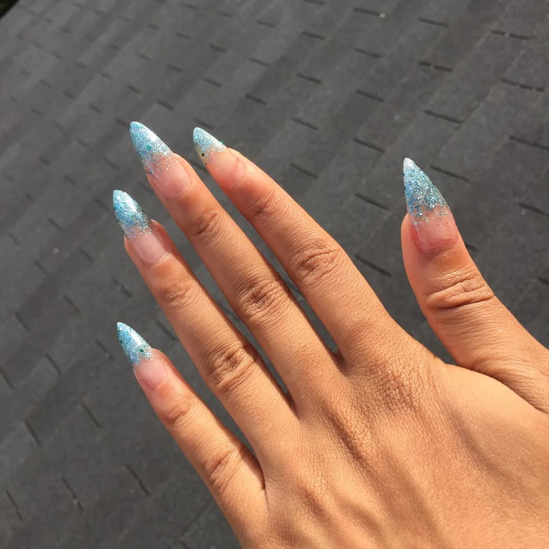 Ombre Glitter Nail Art
