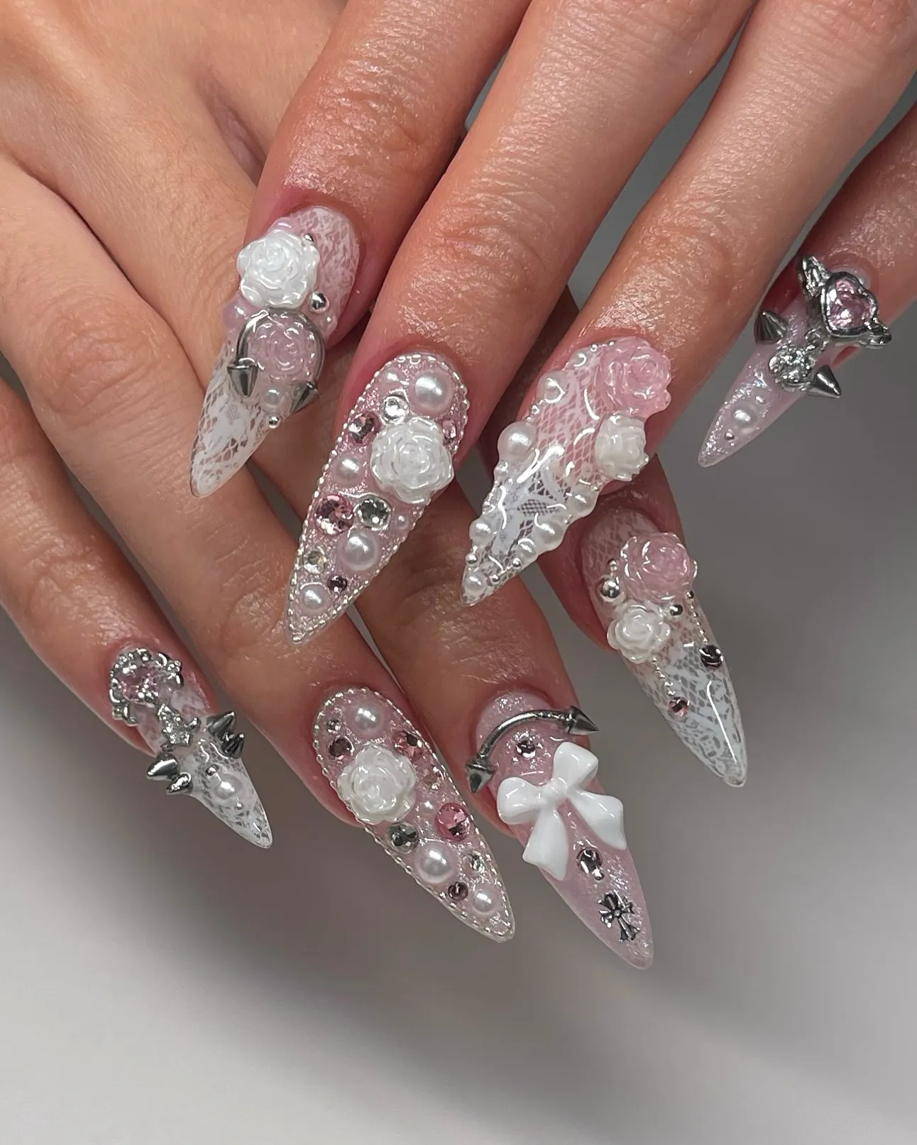 Lace Detailing Nails