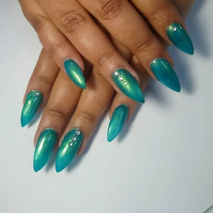 Metallic Mixed Manicure