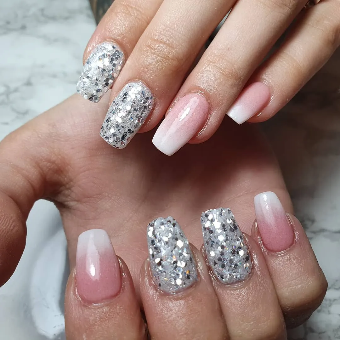 Nude Manicure