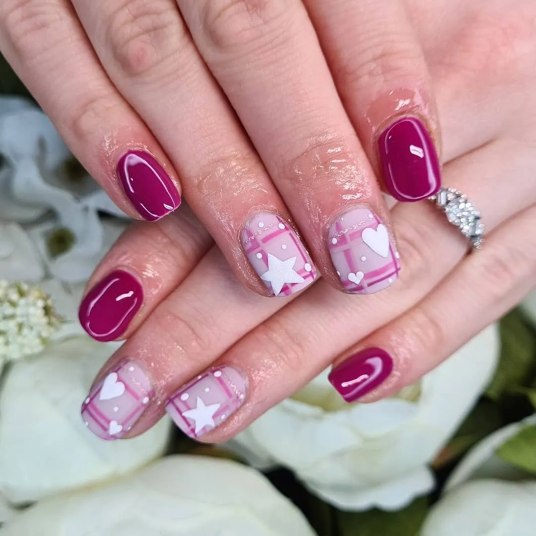 Minimalist Nail Art
