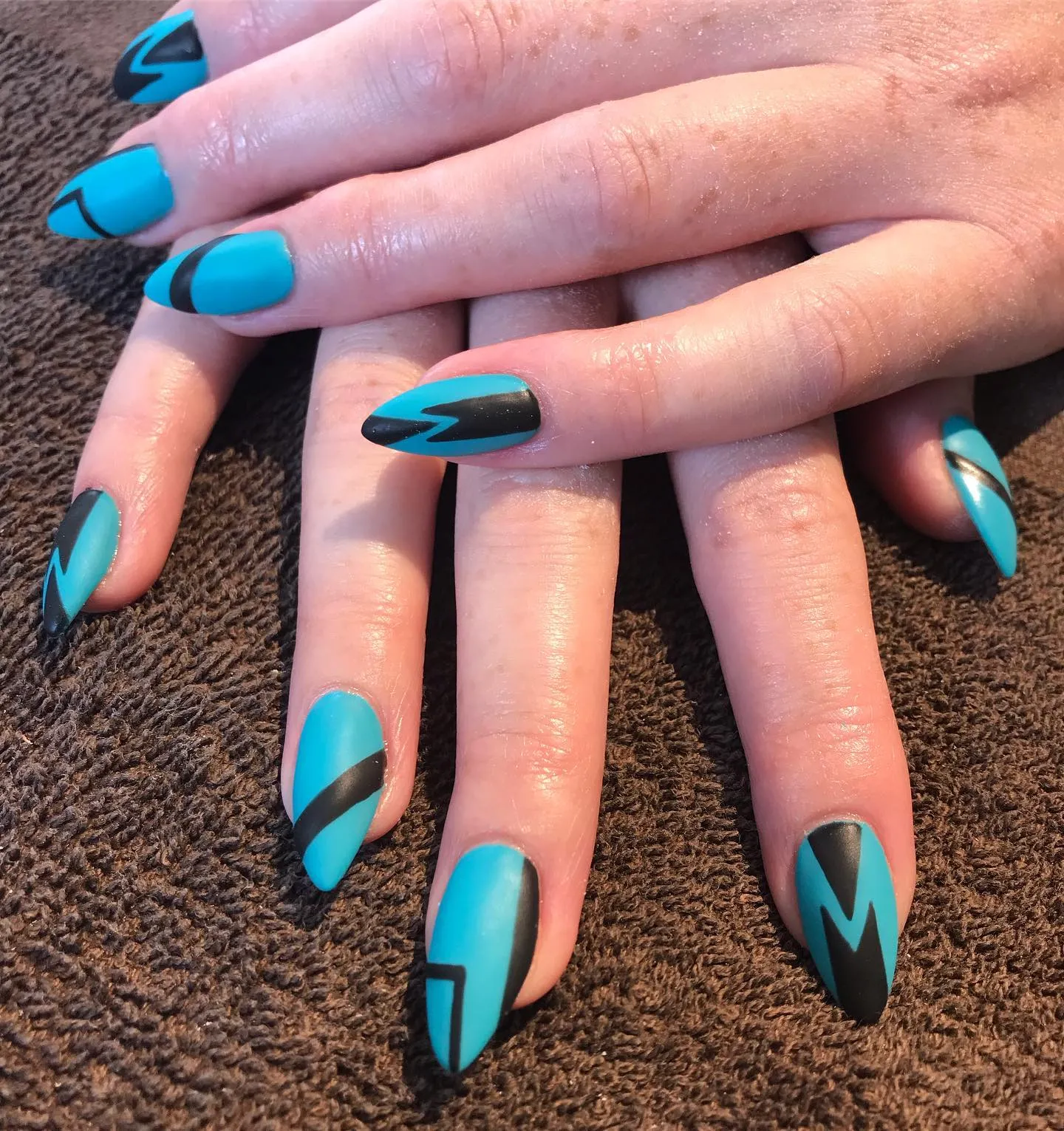 Black and Blue Chrome Nails