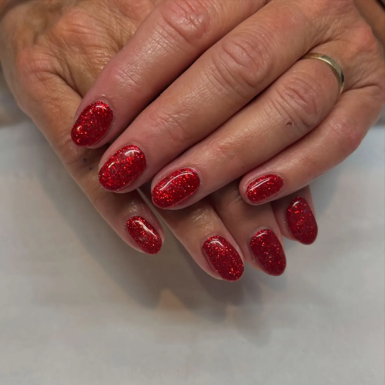 Red Glitter Short Nails
