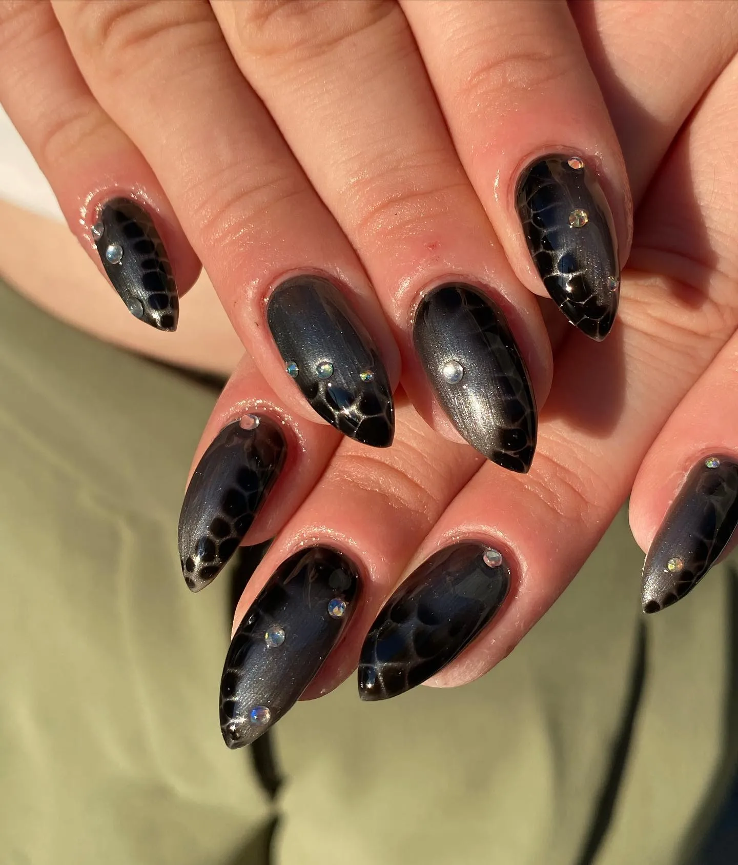 Black Nails with Pearl Chrome