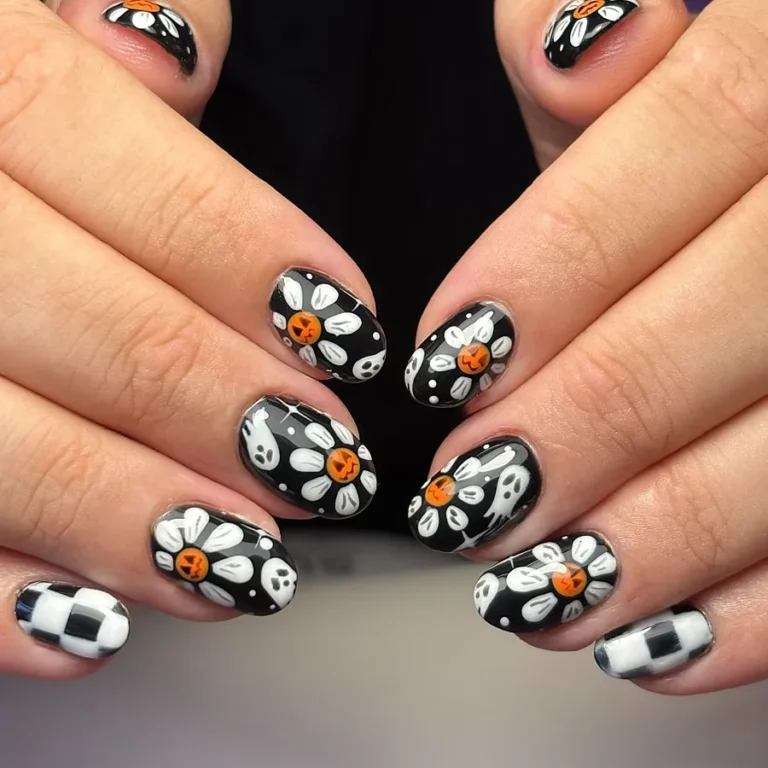 Halloween Black Base Chrome Nails
