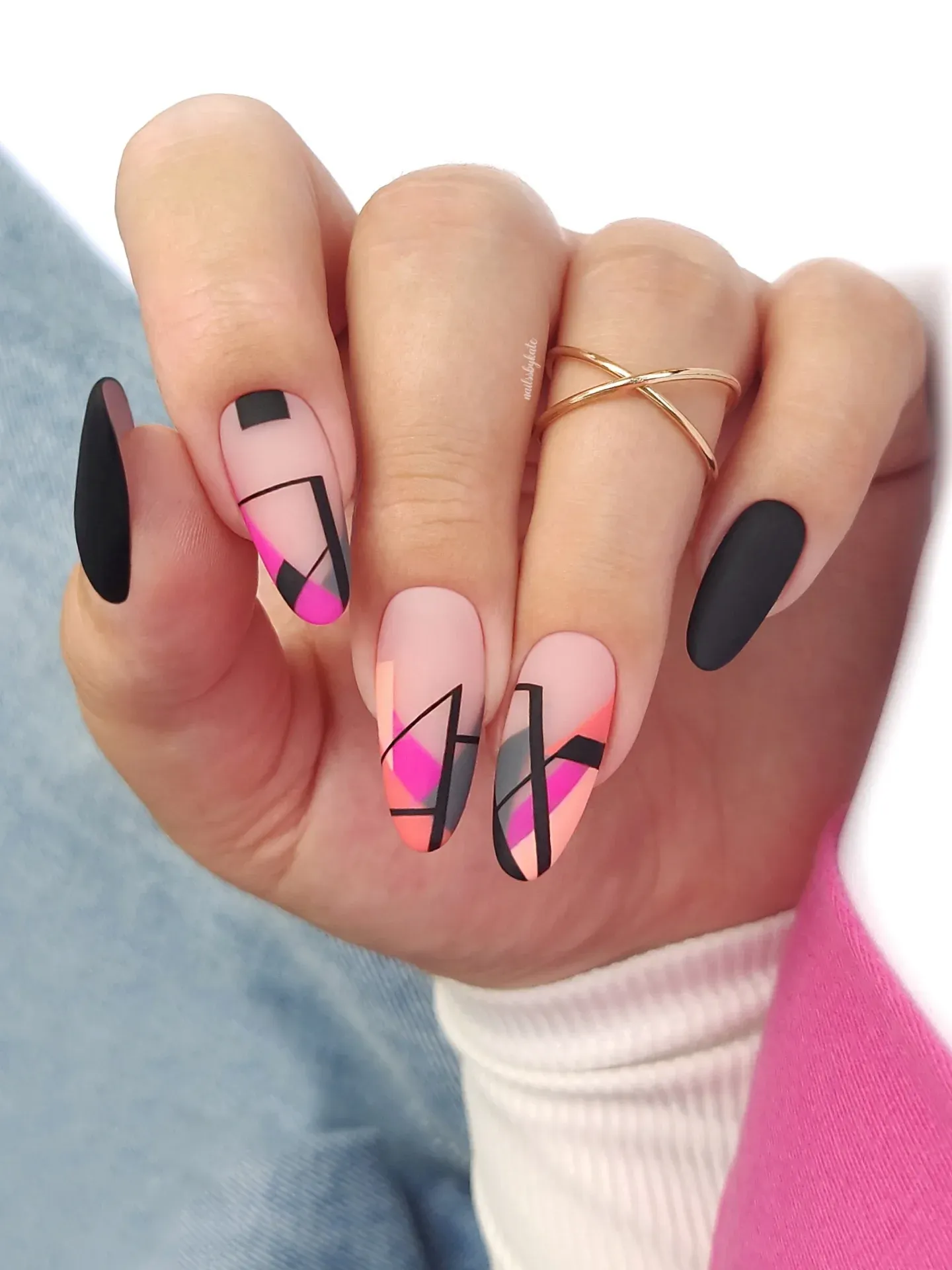 Abstract Black Acrylic Nails
