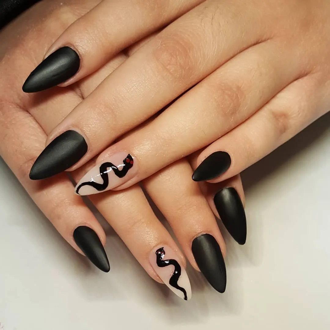Black Snake Print Nails