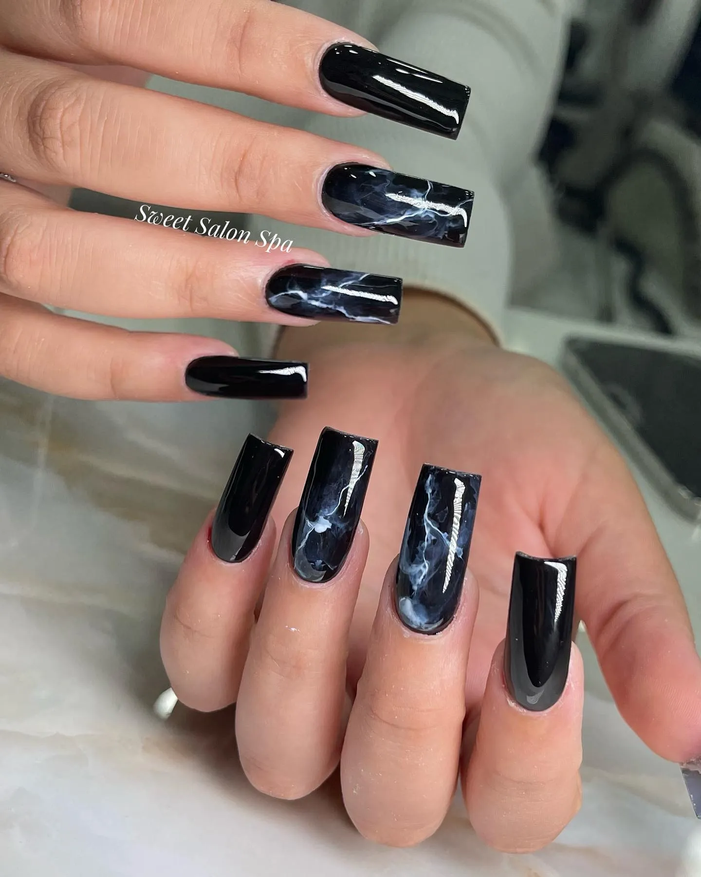 Coffin black marble nails