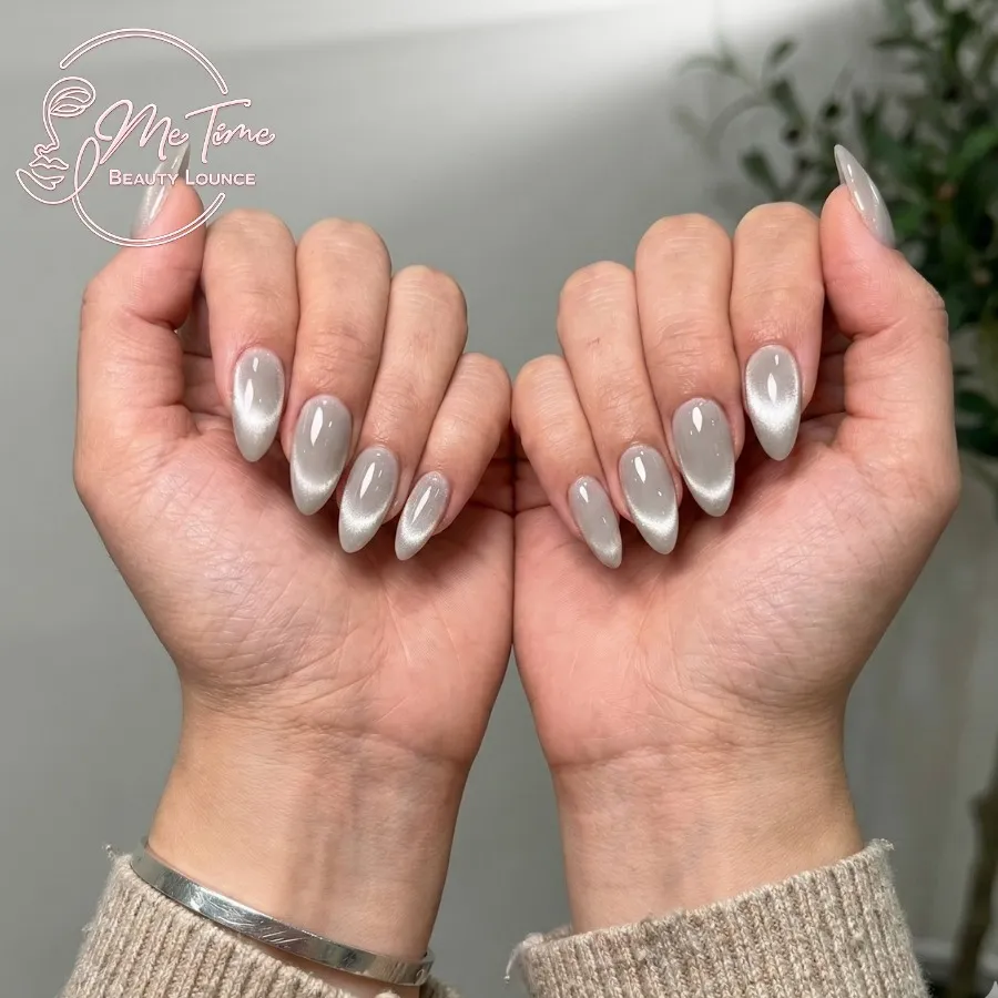 gray cat-eye magnetic almond nails