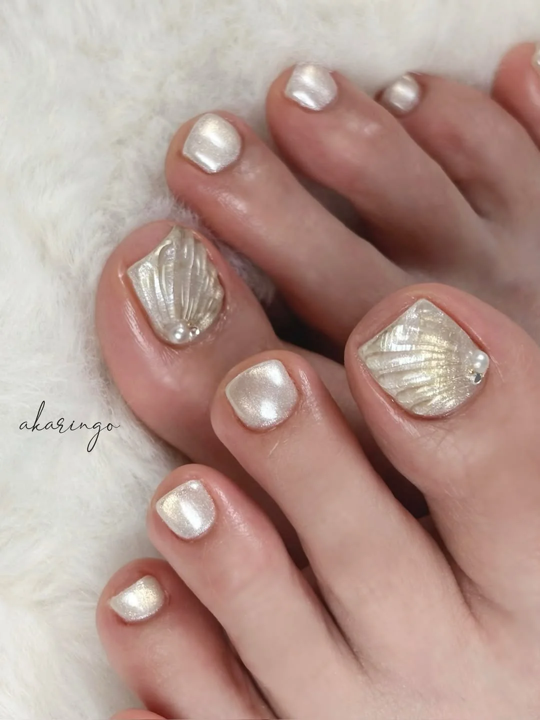 Pearl French Toes nail design: pearl pedicure chrome toes