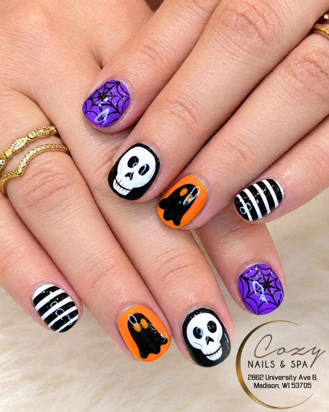 Warm Skull Nail Design Warm Skull nail design idea