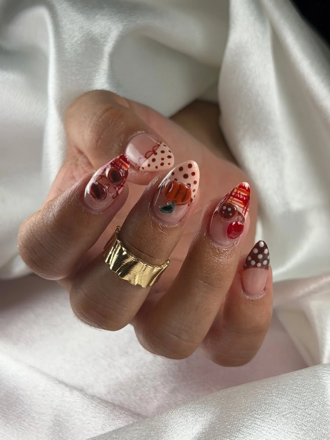 Red Plaid Dots Nail Design Red Plaid Dots nail design idea