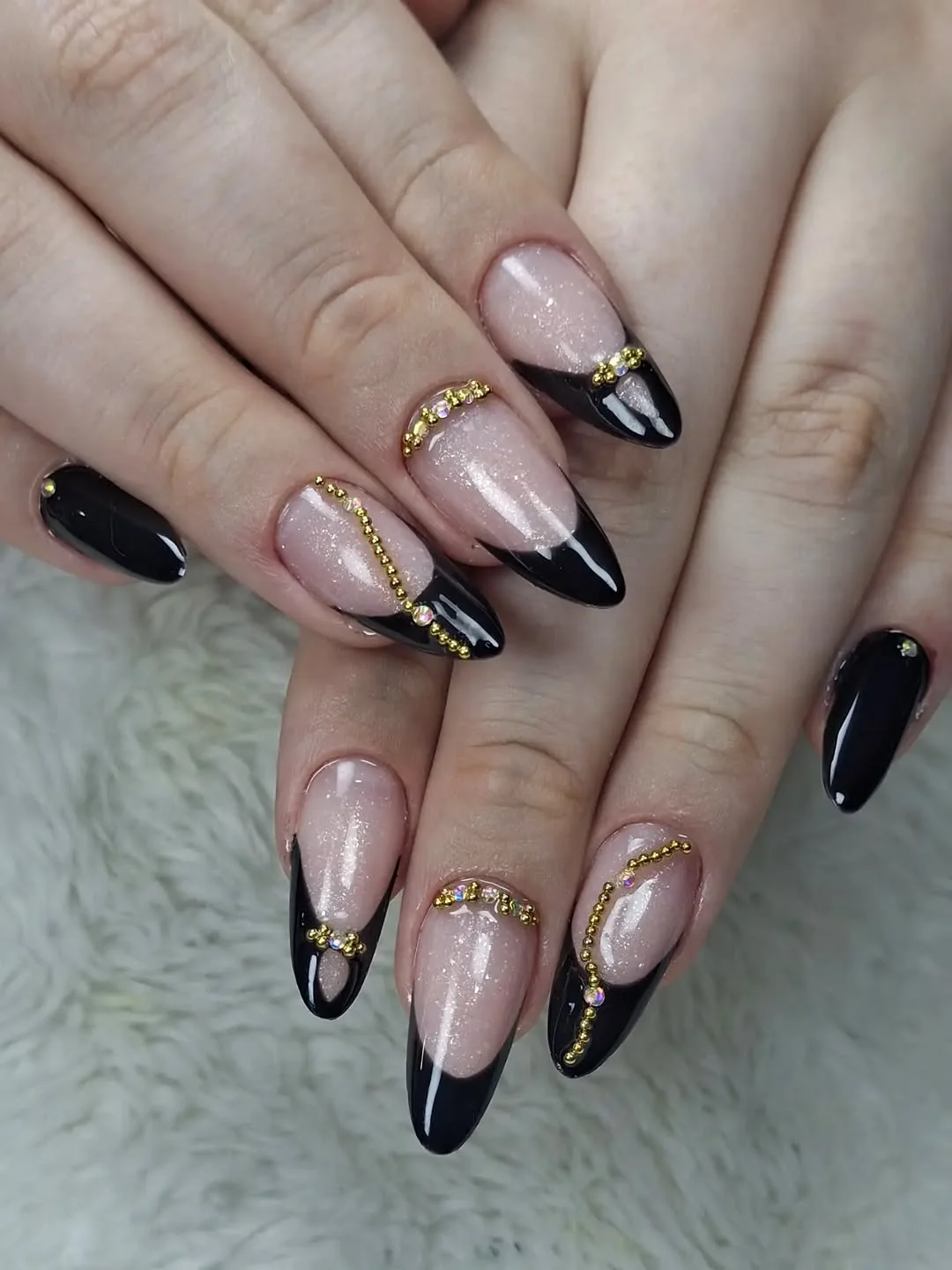 Gold Foil Gel Nail Design Gold Foil Gel nail design idea