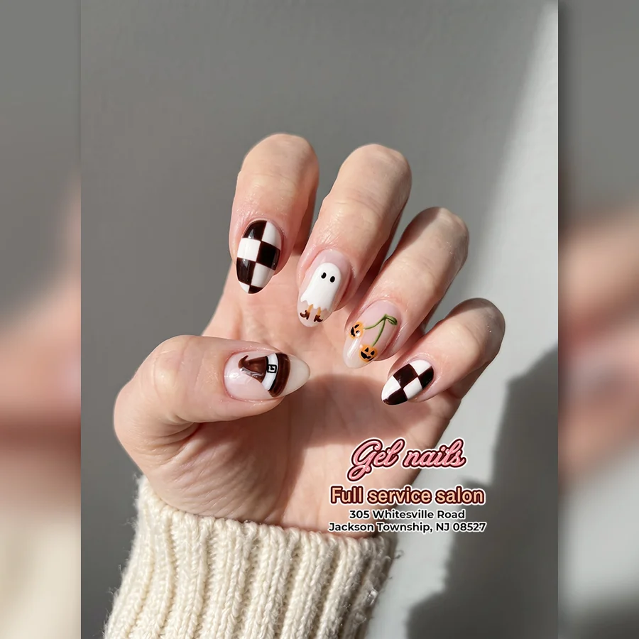 Checker Short Gel Nail Design Checker Short Gel nail design idea