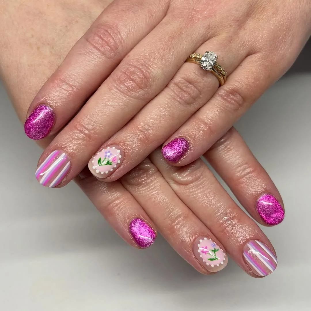 Hot Pink Swirl Nail Design Hot Pink Swirl nail design: magenta stripe short