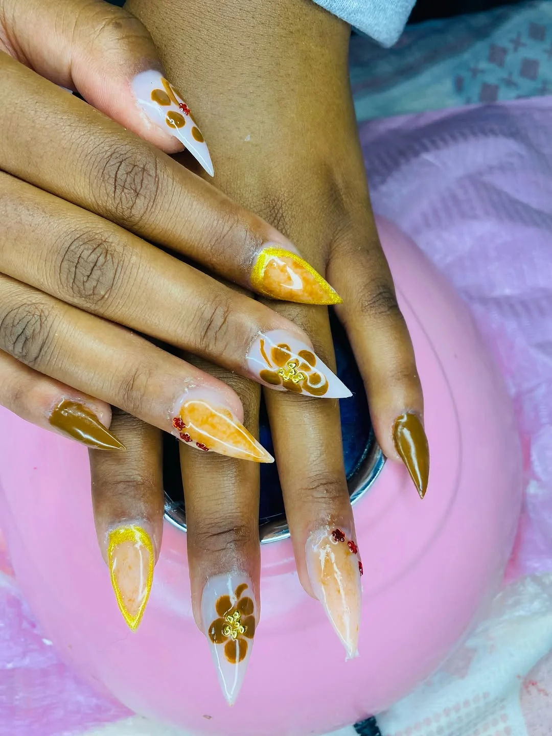 Amber Gold Stiletto Nail Design Amber Gold Stiletto nail design idea