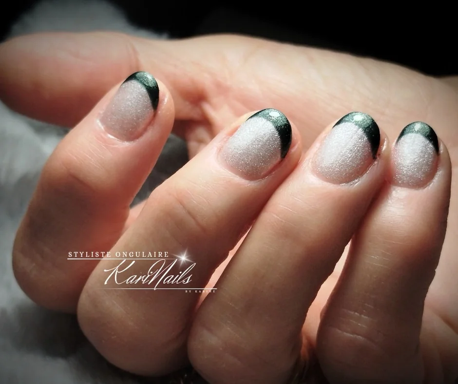 Ombré Reverse French Nail Design Ombré Reverse French nail design idea
