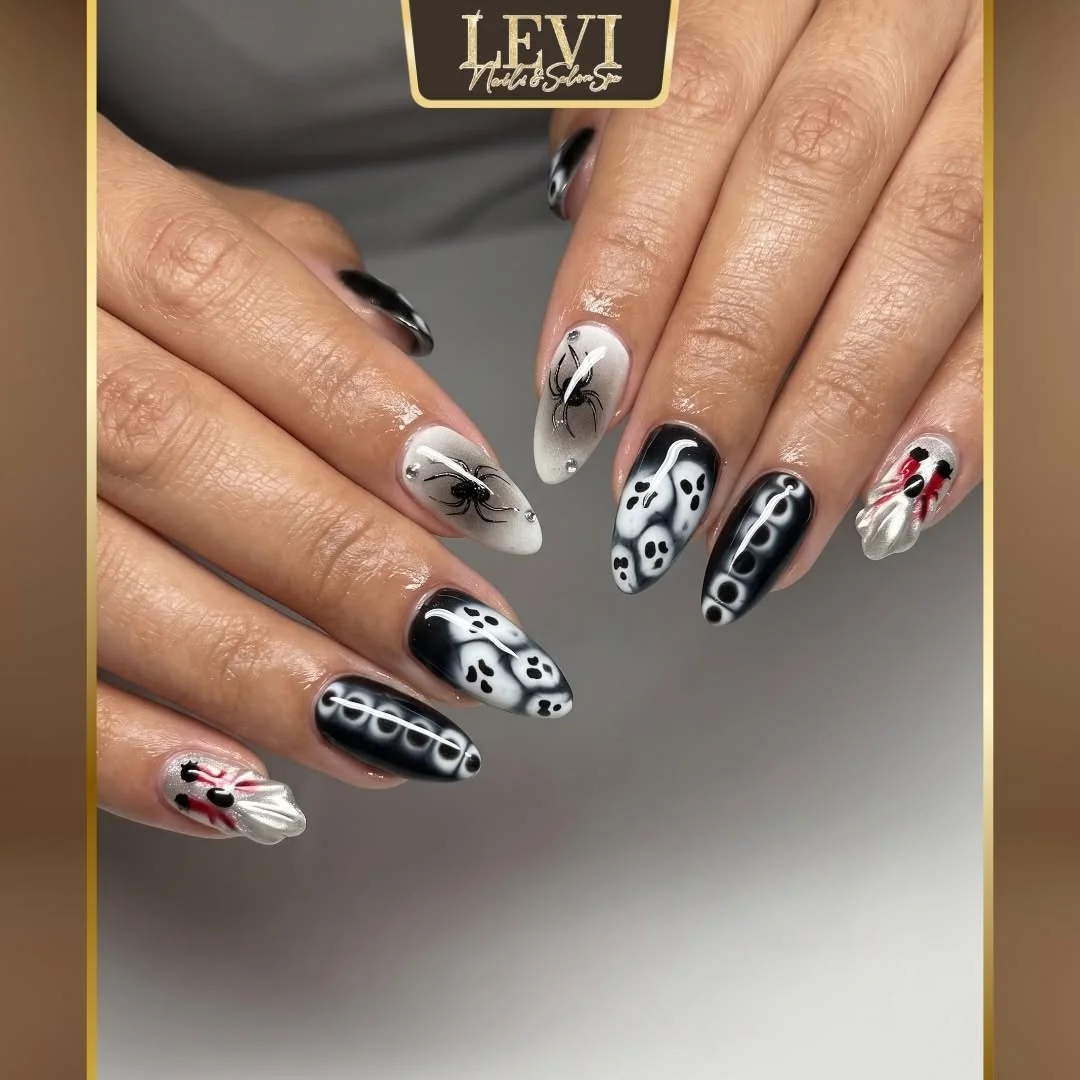 Chrome Web Mix Nail Design Chrome Web Mix nail design idea