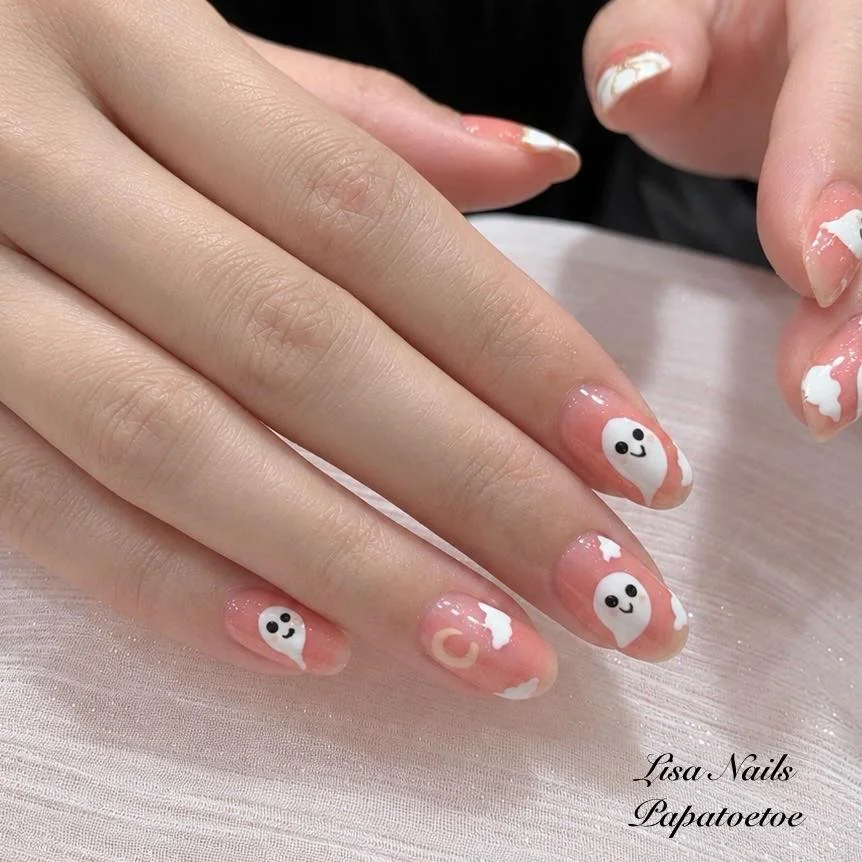 Pearl Oval nail design idea