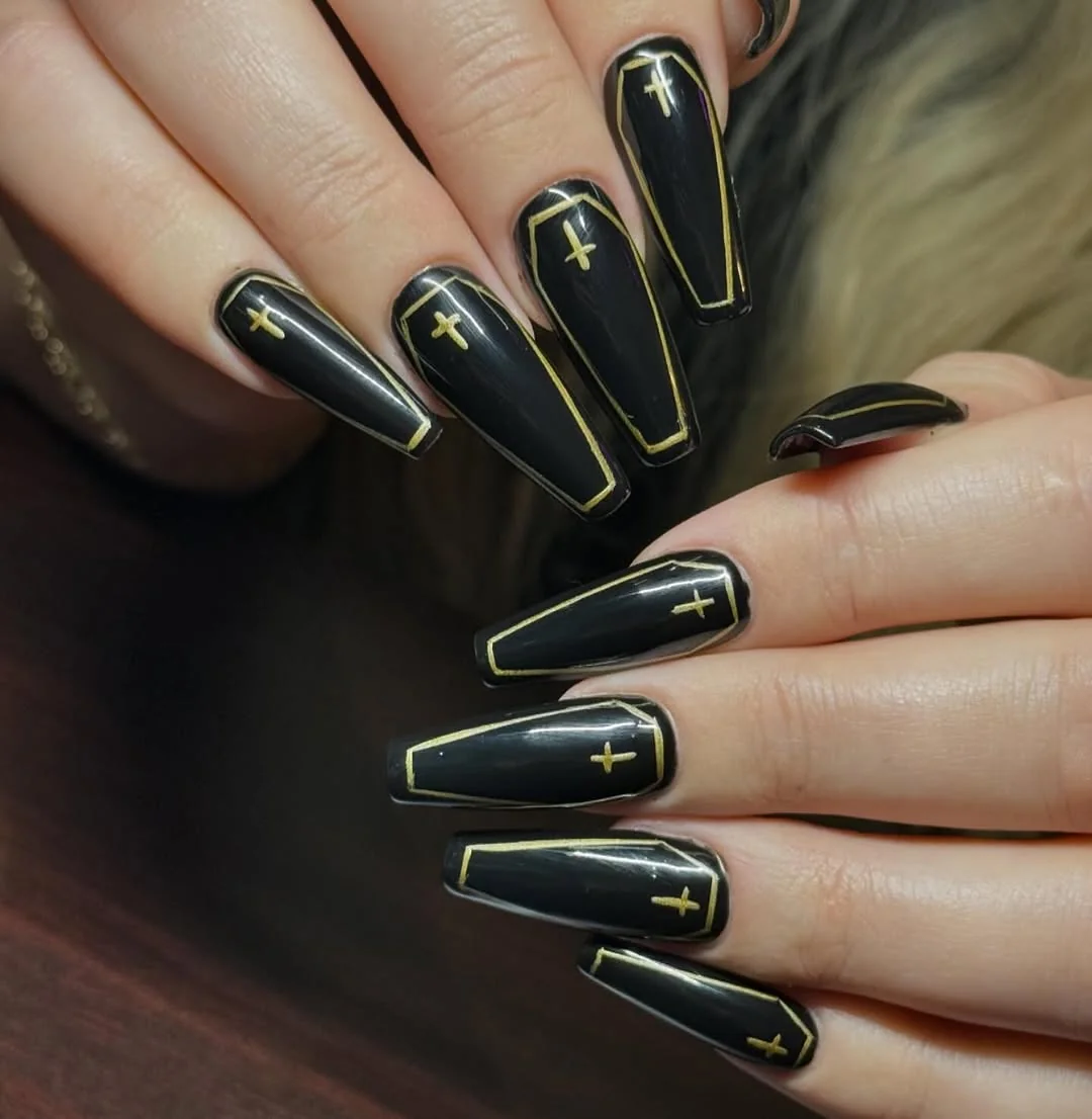 Black Chrome Nail Design Black Chrome nail design: black glossy long coffin chrome line