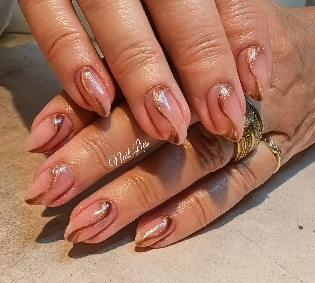 Terracotta Swirl Nail Design Terracotta Swirl nail design idea