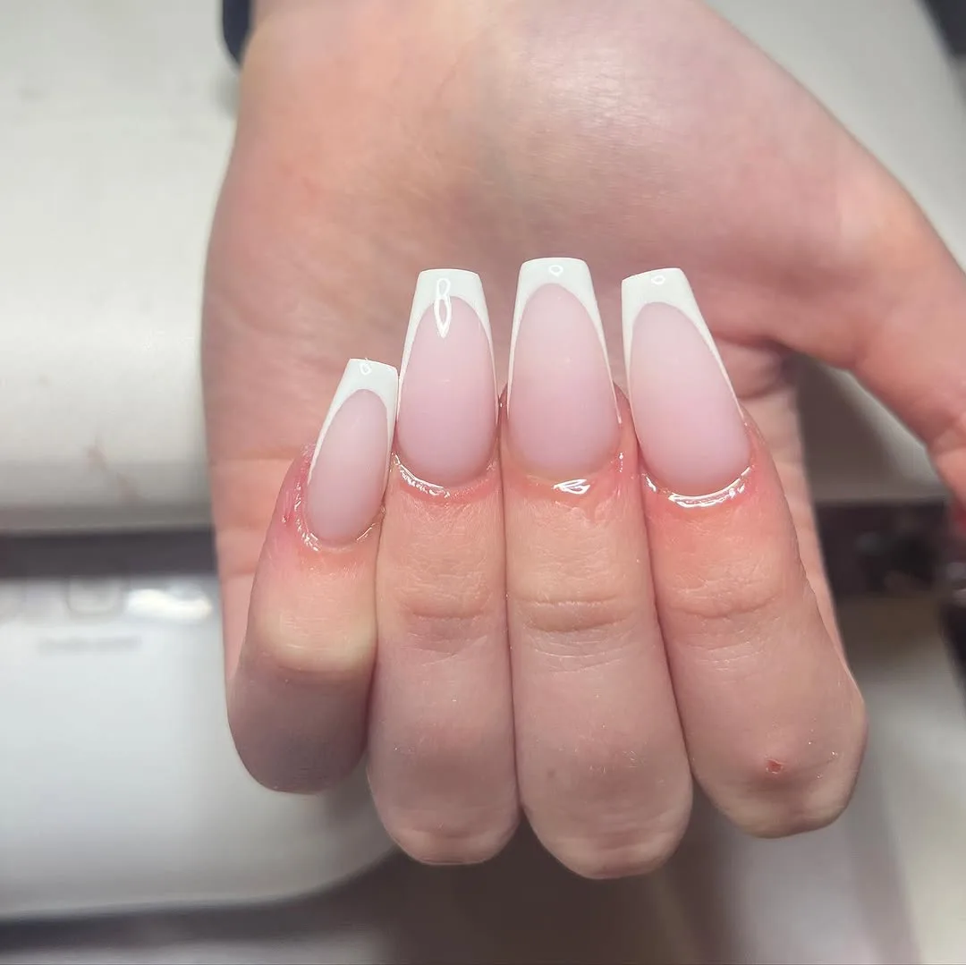 Pink to white ombre coffin nails