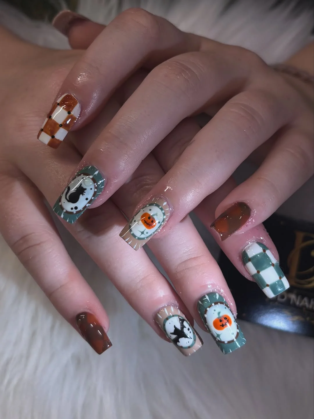 Checker Rust Mix Nail Design Checker Rust Mix nail design idea
