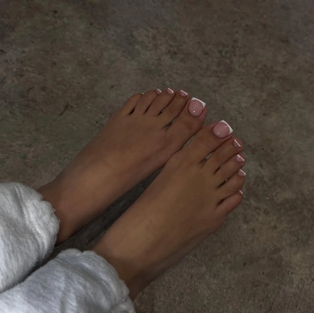 Slim French Tip nail design idea