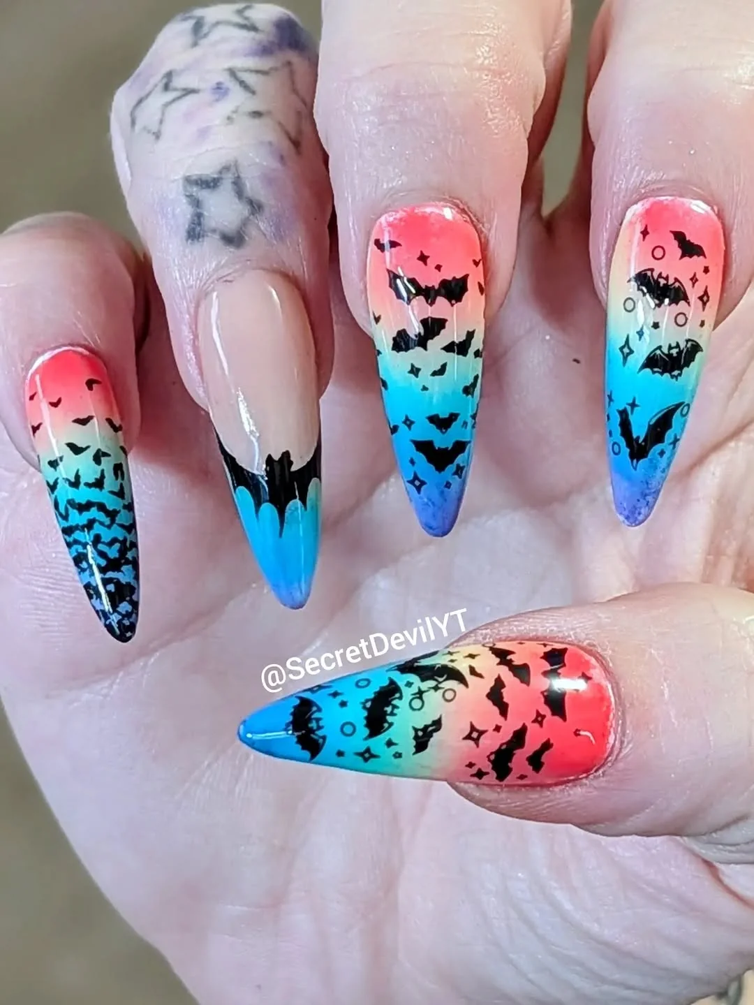 Neon Bat Gradient nail design idea