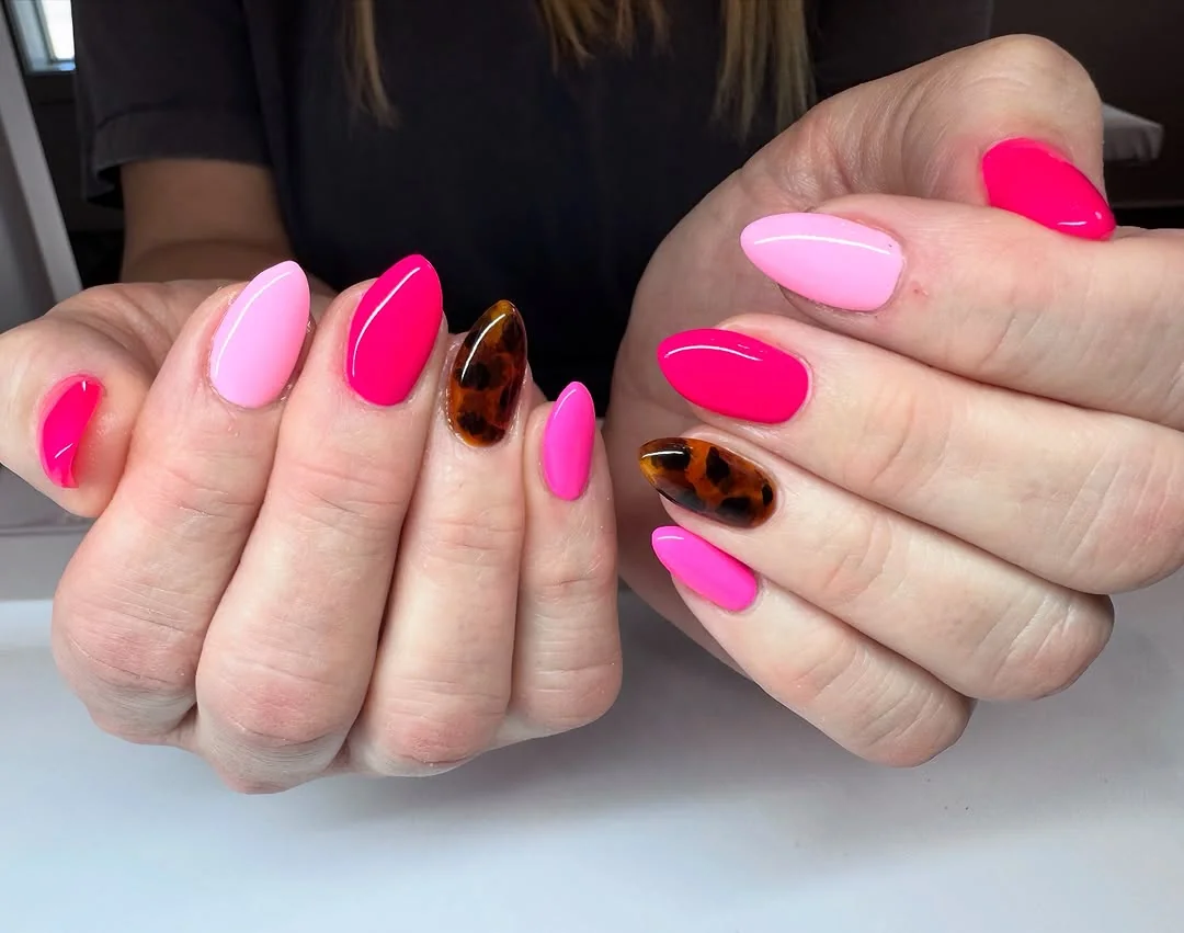 Rust Pink Mix nail design: hot pink with tortoiseshell short