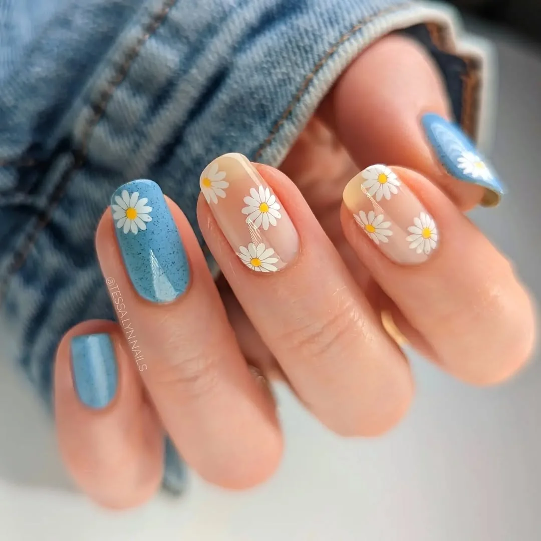 Blue and peach short nails with micro daisy accents