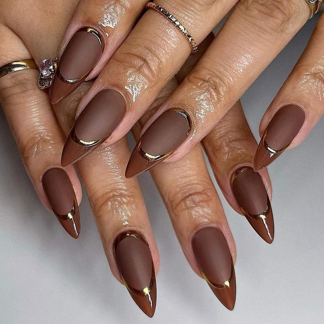 Glossy Mocha nail design: chocolate brown glossy almond